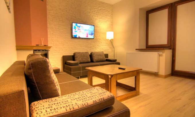 Zwierzyniec Apartment | Family-Friendly Stay at Apartament Bielany Kraków - 9.9/10
