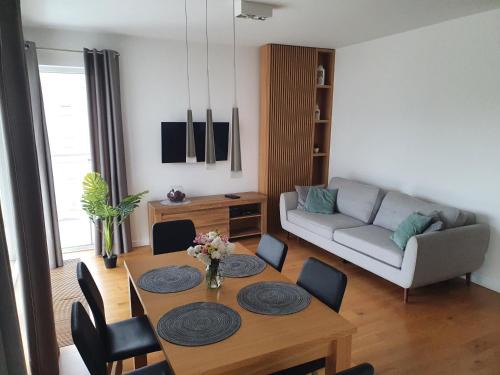 Olecko Apartment | Convenient Apartment Near the Lake for Family Getaways