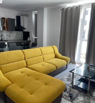 Timisoara Apartment | Top-Rated Apartament Campeador with Inviting Pool Access