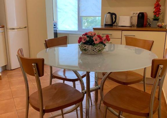 Timisoara Apartment | Pet-Friendly Retreat at Apartament Crăciunița - 9.6 Rating