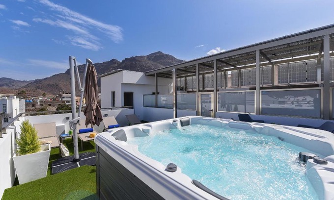 La Aldea de San Nicolas Apartment | Starlight La Aldea II: Oceanfront Retreat with Hot Tub