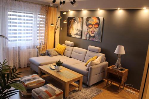 Bytom Apartment | Pet-Friendly Comfort at Apartament Euro 1 Bytom - Rated 9/10