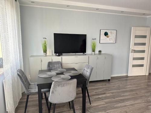 Gorzow Wielkopolski Apartment | Family-Friendly Stay at Apartament Górczyn 14 - Rated 9.7