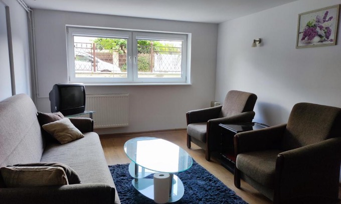 Gdynia Apartment | Pet-Friendly Apartament Gosi: Rated 8.5/10 by Guests