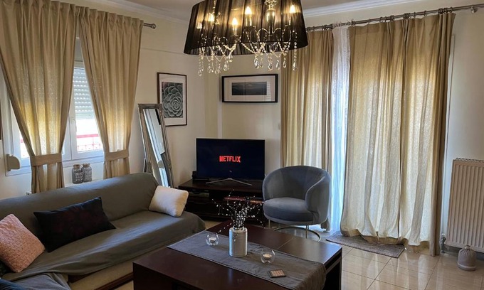 Oraiokastro Apartment | Family-Friendly Apartment in Thessaloniki - Rated 9.7/10
