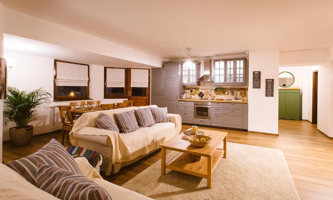 Alba Iulia Apartment | Top-Rated Iuliu Maniu Apartment: Family & Accessible Comfort