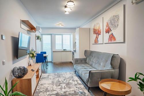 Bacau Apartment | Family-Friendly Apartament Kenya with 9.6/10 Guest Rating