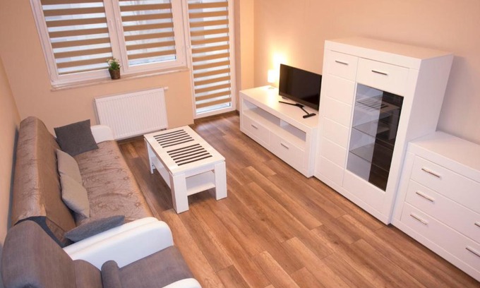 Krzyki Apartment | Top-Rated Apartament Klimasa: Family-Friendly & Accessible