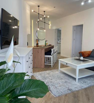 Elk Apartment | Top-Rated Komfort Promenada Ełk with Breakfast Included