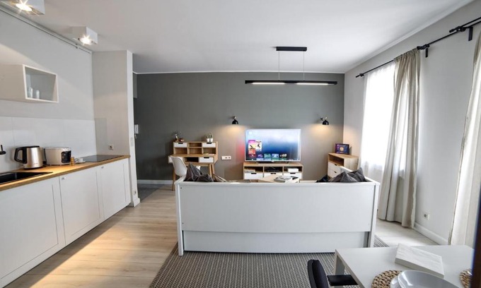 Srem Apartment | Pet-Friendly Apartament LAVENDER with Breakfast & Dining