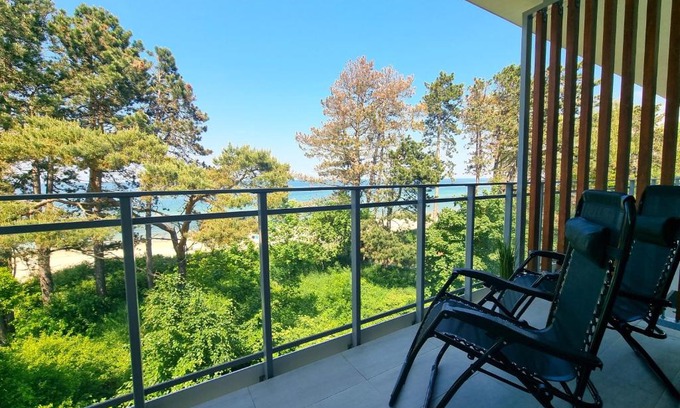 Gaski Apartment | Seaside Escape: LET'S SEA Apartment with Ocean Views
