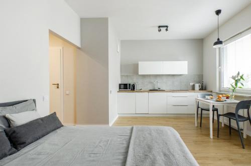 Lodz Apartment | Cozy Apartment Majowy: Guest Rated 9.1 with Breakfast