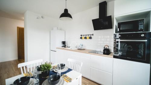 Rumia Apartment | Family-Friendly Apartment by Aquapark in Reda