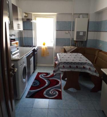 Slanic-Moldova Apartment | Comfortable Stay at Apartament Aurora: Family & Pet Friendly