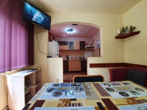 Orsova Apartment | Family-Friendly Getaway at Apartament Maya - Rated 9.5/10