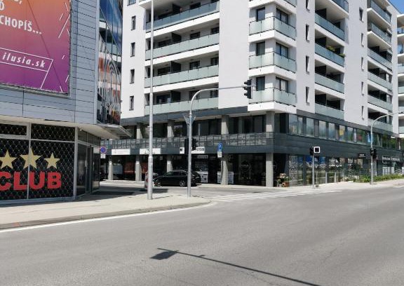 Liptovsky Mikulas Apartment | Accessible Retreat at Apartament Mikulove - Rated 9.4/10