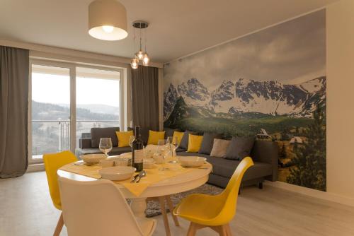 Wisla Apartment | Scenic Apartament Na Urlop with Panoramic Views in Wisła