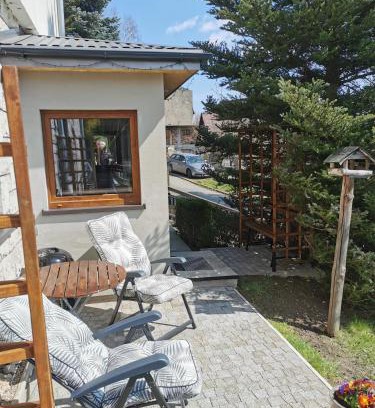 Duszniki Zdroj Apartment | Pet-Friendly Retreat: Apartament Na Wzgórzu, Rated 9.8