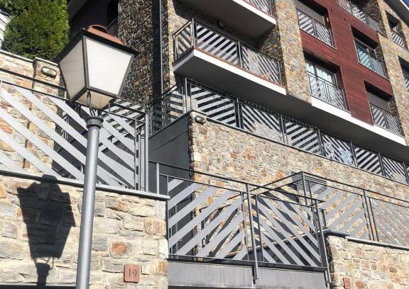 El Tarter Apartment | Pet-Friendly Apartament Narcis in Ransol, Grandvalira