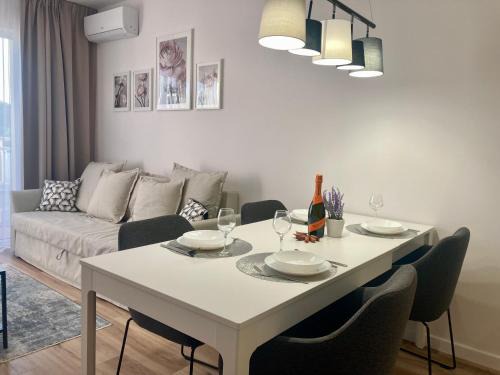 Mielno Apartment | Oceanfront Apartment nr 35 - Top-Rated Ocean View Escape