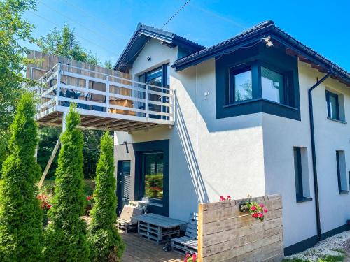 Masłow Apartment | Pet-Friendly Apartament with Hot Tub & Perfect Reviews