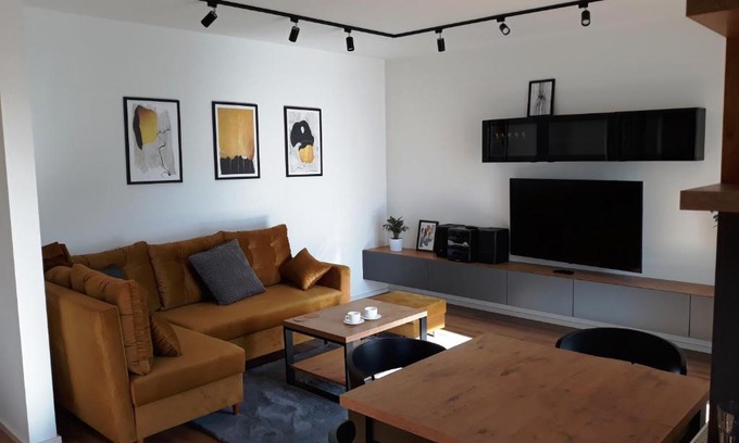 Rzeszow Apartment | Stylish Apartament Projektant: Guest Rated 9.8/10