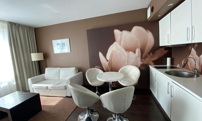 West Pomeranian Voivodeship Apartment | Cozy Apartment with Kitchenette and Ocean View at Diva Hotel