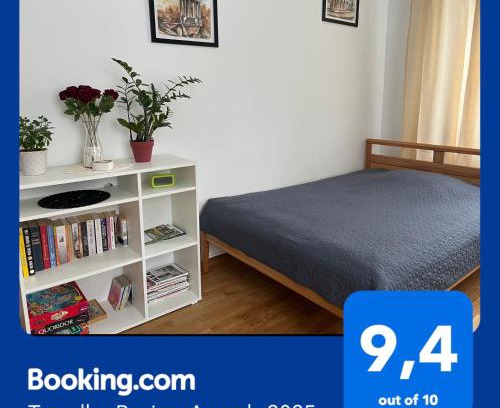 Pulawy Apartment | Kid-Friendly Retreat Near Park Czartoryskich - Rated 9.3/10