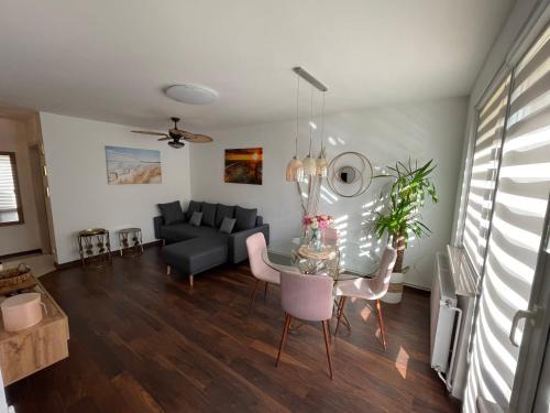 Kamien Pomorski Apartment | Ideal Retreat: Apartament przy uzdrowisku, Pet-Friendly Stay
