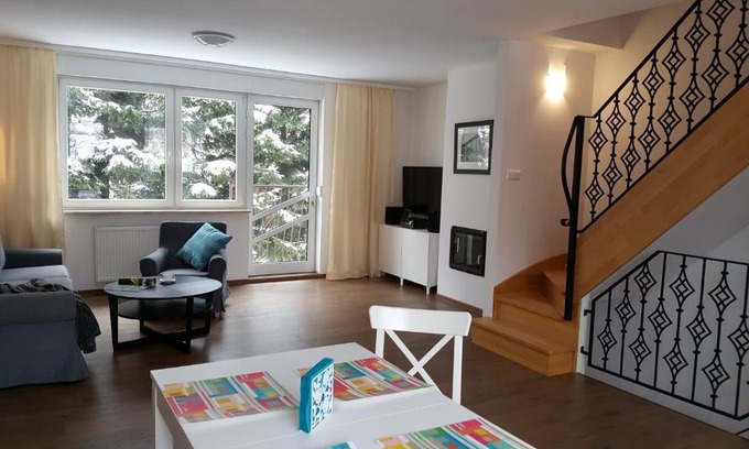 Polanica-Zdroj House | Family Apartment with Garden - Perfect for Your Stay