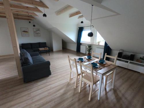 Marcinowice Apartment | Pet-Friendly Apartament Sady przy Ślęży - Rated 9.5/10