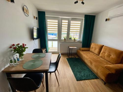 Rzeszow Apartment | Highly Rated Apartament Spokojna Przystań for Your Stay