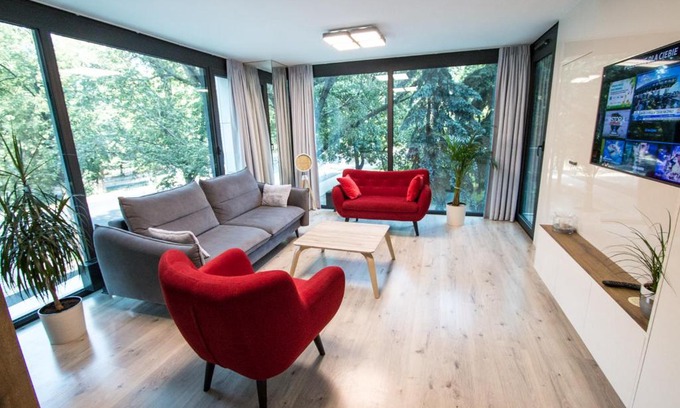 Srodmiescie Apartment | Unia 12 Apartment: Poolside Retreat with Spa & Ocean Views