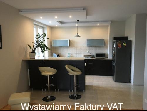 Wesola Apartment | Pet-Friendly Retreat: Apartament w Wesołej, Rated 9.3