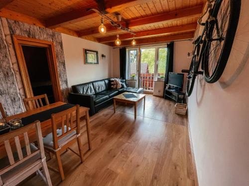 Bystra Apartment | Discover Apartament z DeSki with Oceanfront Views & Amenities