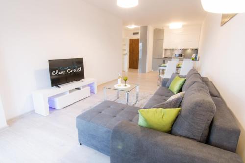 West Pomeranian Voivodeship Apartment | Experience Oceanfront Comfort at Apartament z Garażem