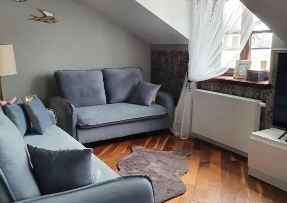 Zamosc Apartment | Family-Friendly Apartment with Town Hall Views - 10/10 Rating