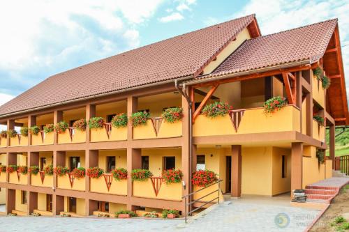 Praid Apartment | Child-Friendly Retreat at Apartamente Manó - Rated 9.7/10