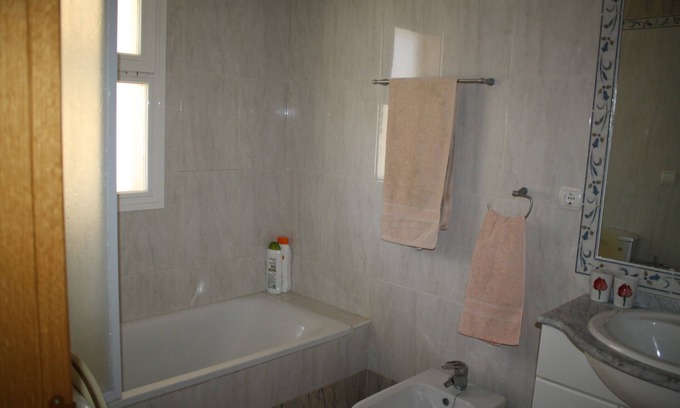 Roquetas de Mar Apartment | Relax at Apartamento Estrella de Mar with Oceanfront Views