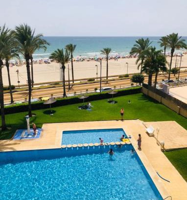 Coveta Fuma Apartment | Oceanfront Bliss at Apartamento 1ª LINEA PLAYA MUCHAVISTA