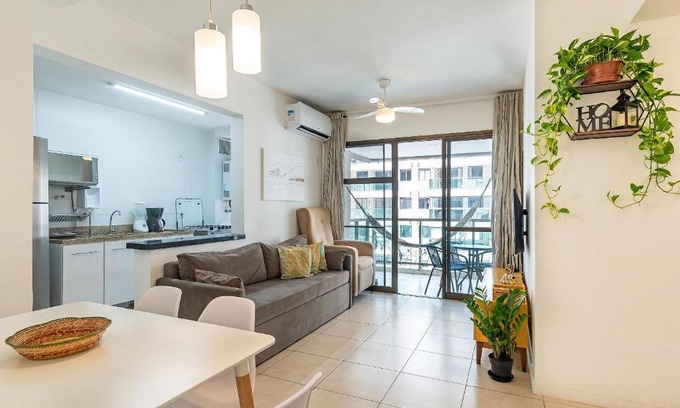 Recreio dos Bandeirantes Apartment | Elegant 2-Bedroom Apartment with Pool in Complete Condo