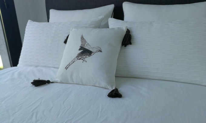 Bueu Apartment | Oceanfront Apartment with Spa and 10/10 Guest Rating