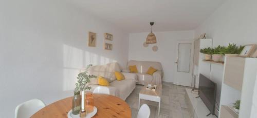 Las Lagunas Apartment | Family-Friendly Apartment Just 9 Minutes from Downtown