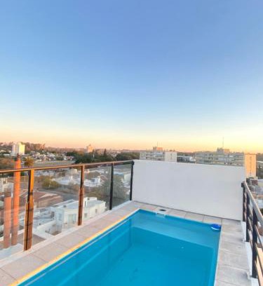 Villa Maria Apartment | Ideally Located Apartment Steps from the Costanera