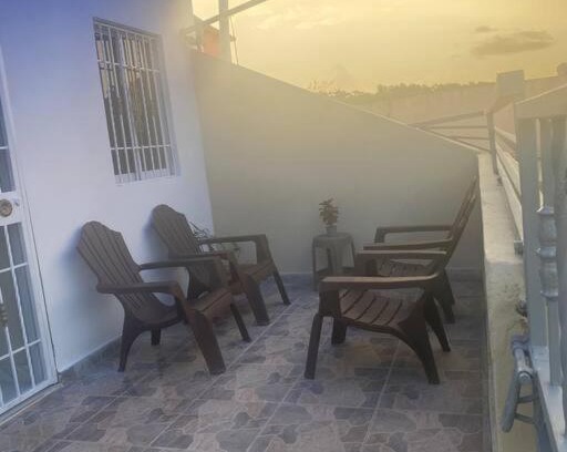 Los Alcarrizos Apartment | Cozy Apartment in Pueblo Nuevo with Family-Friendly Amenities