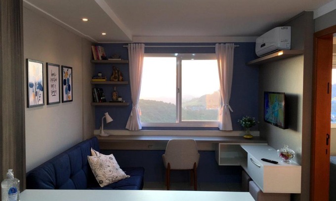 Maria Goretti Apartment | Cozy Apartment with Scenic Vineyard Valley Views, Rated 9.8