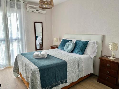 San Basilio Apartment | Family-Friendly Apartamento Alcázar San Basilio - 9.5/10 Rating