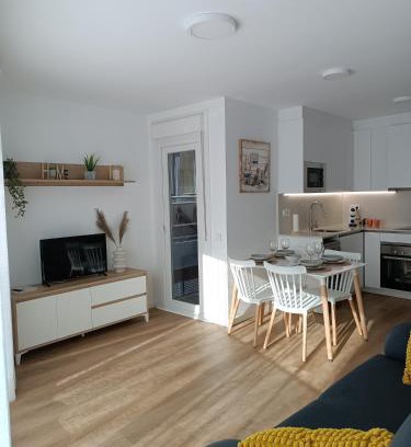 Peniscola Apartment | Unforgettable Oceanfront Stay at Andmar Beach Apartamento