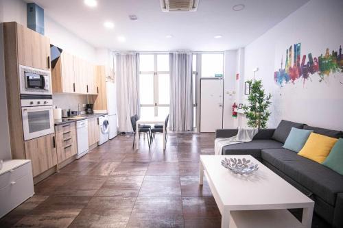 Almendrales Apartment | Family-Friendly Apartment Antonio Lopez with Top Reviews