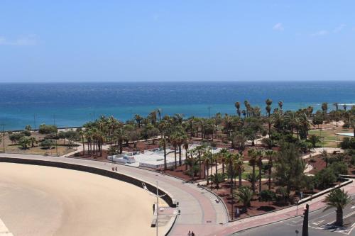Arrecife Apartment | Oceanfront Escape at Apartamento Arrecife - Rated 9/10